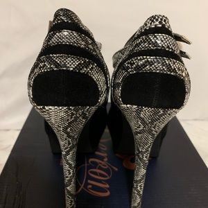 👠Stiletto Heels Dereon
